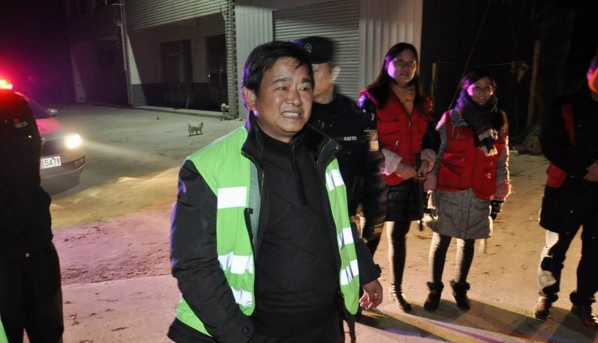 汊涧:镇长守夜保平安-天长网