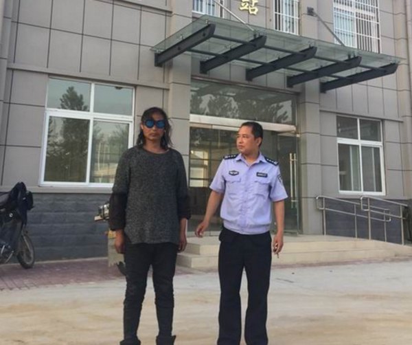 网红"犀利哥"流落天长,汊涧民警护送其回家