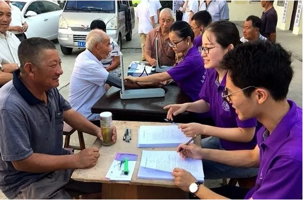 南开大学了不起,在汊涧小学捐建一间"南开书屋"